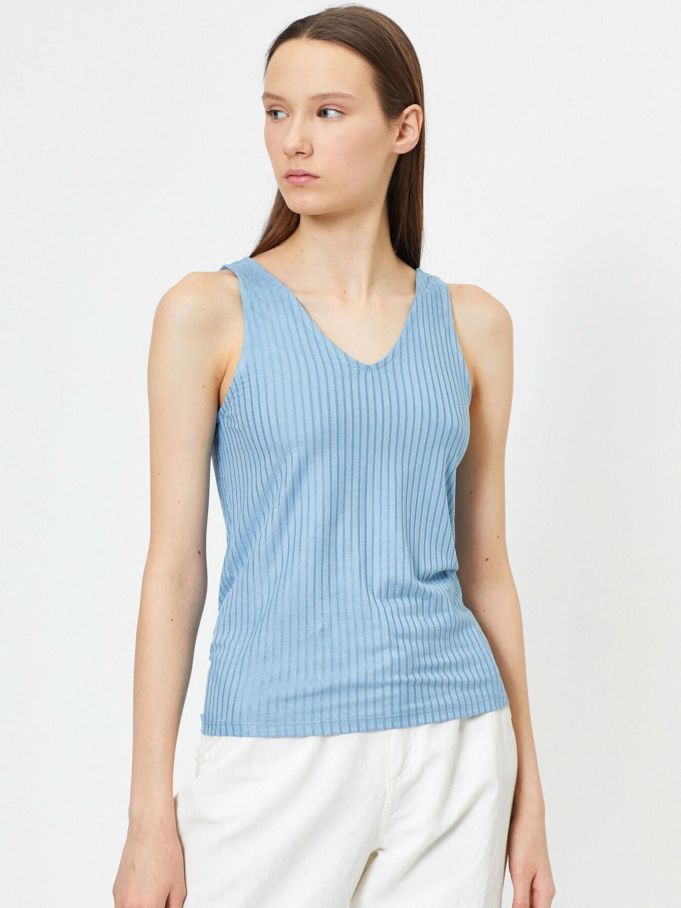 Basics V Neck Tank Top