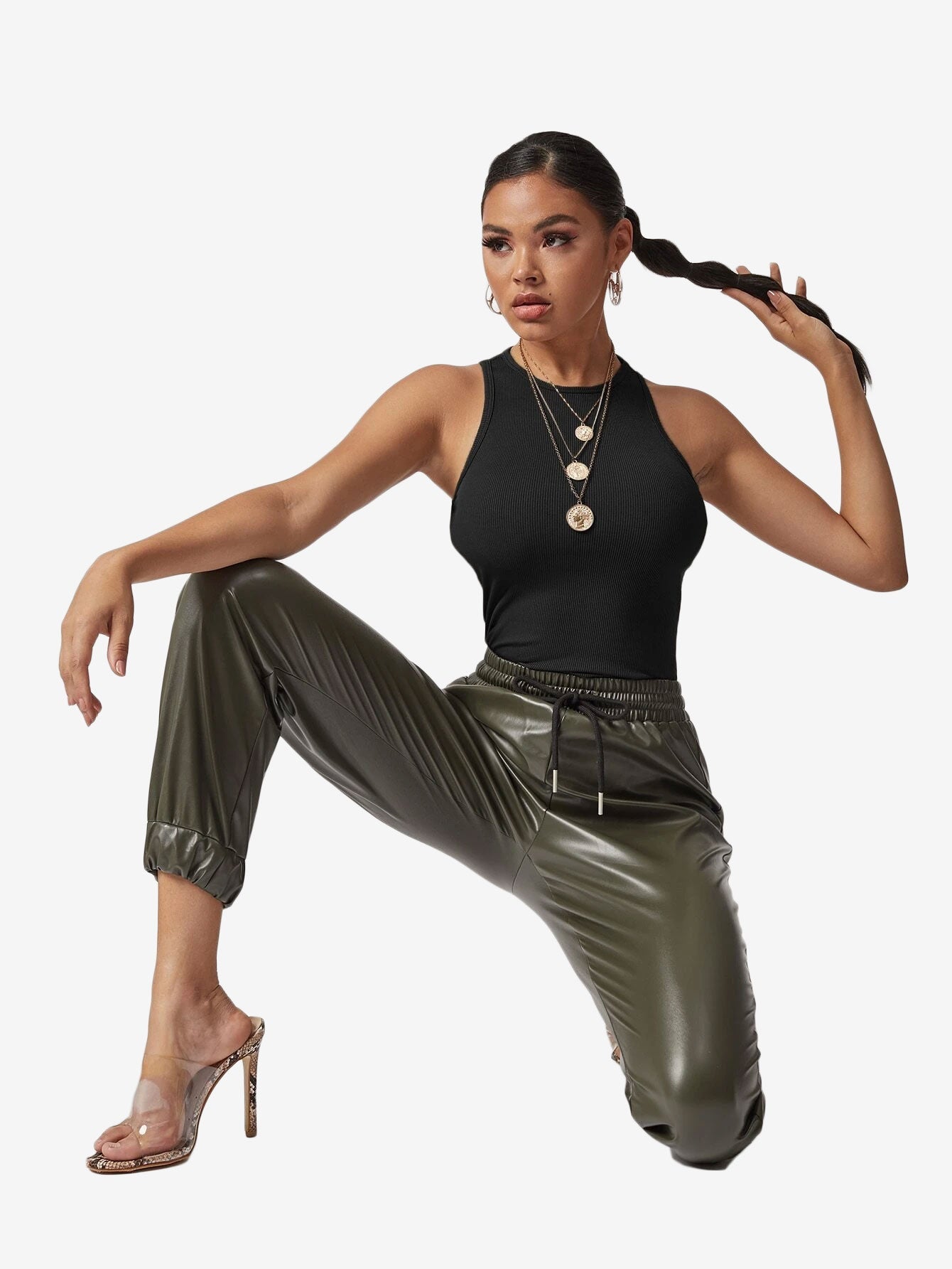 Attractive Solid Fitted Crop Tank Top